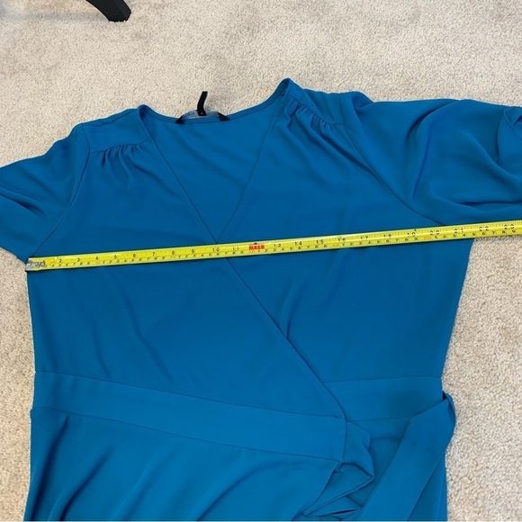 Whbm blue short sleeve wrap midi dress Sz L - Picture 12 of 13